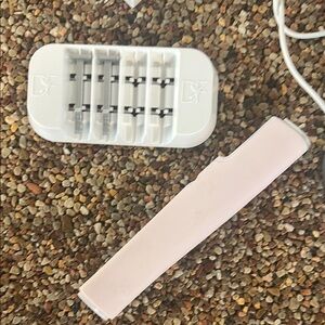 DERMAFLASH Facial Exfoliating Device